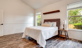 20800 YOSEMITE St, Aurora, OR 97002