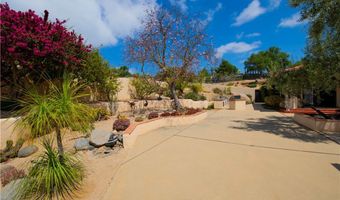 28306 Crescent Hill Way, Escondido, CA 92026