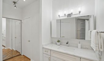 900 N STAFFORD St N 2632, Arlington, VA 22203