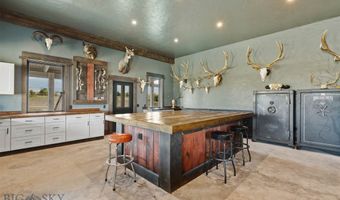 13920 Theisen Rd, Belgrade, MT 59714