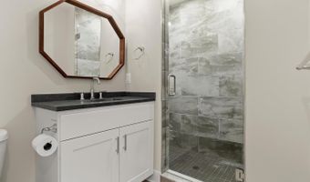626 S EATON St, Baltimore, MD 21224