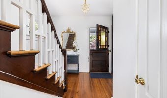 5 Mt. Vernon St, Newport, RI 02840