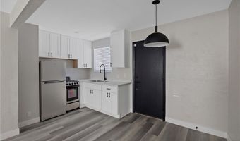 913 S 3rd St E, Las Vegas, NV 89101