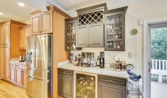 7513 HOLIDAY Ter, Bethesda, MD 20817
