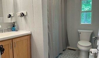 202 Crane Hollow Rd, Bethlehem, CT 06751