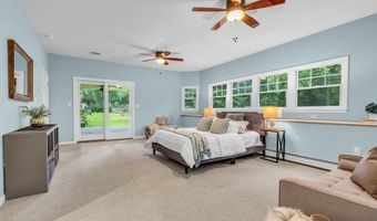 10 Greenwood Pl, Middletown, NJ 07748