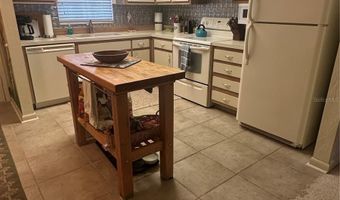 1640 JUNO Trl 103F, Astor, FL 32102