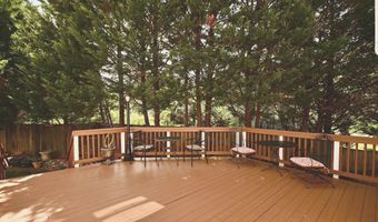 7801 RIDGEWOOD Dr, Annandale, VA 22003