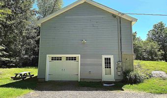 17 Winwood Dr, Barnstead, NH 03225