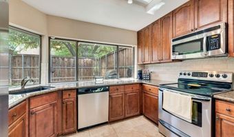 14826 Le Grande Dr, Addison, TX 75001