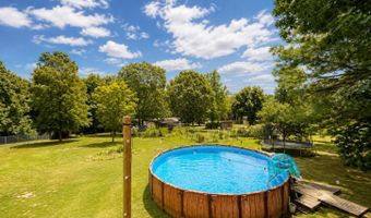 12412 Hood Rd, Bauxite, AR 72011