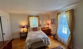 23 Holland St, Bangor, ME 04401