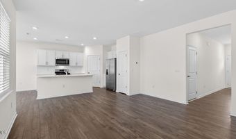 75 Green Laurel Dr, Angier, NC 27501
