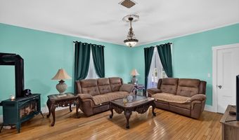 164 Pleasant St, Athol, MA 01331