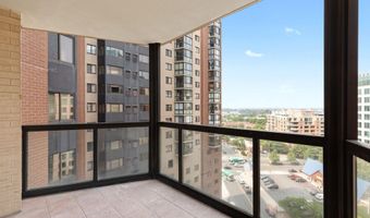 900 N STAFFORD St 1206, Arlington, VA 22203