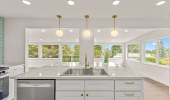 15800 SE WALLACE Rd, Milwaukie, OR 97267