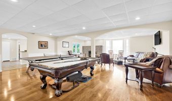 430 Summer Lake Dr, Bedford, IN 47421