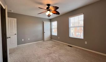 109 Gifford Rd 32, Columbus, OH 43235