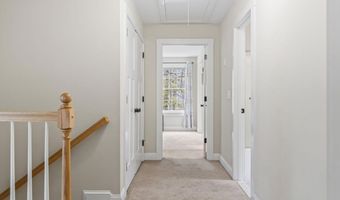 90 Village Place Dr, Barrington, NH 03825
