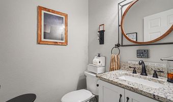 125 Rolling Hills Blvd, Alvord, TX 76225