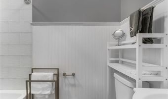 213 Corey Ln 213, Middletown, RI 02842