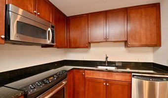 1020 N HIGHLAND St 807, Arlington, VA 22201