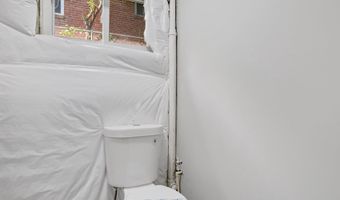7200 8TH St NW, Washington, DC 20012