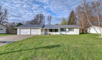 815 C Ave, Armstrong, IA 50514