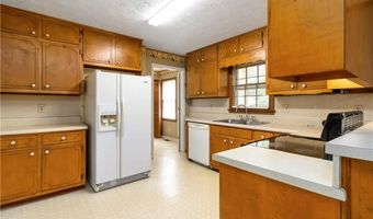 366 Ridgeview Dr, Auburn, GA 30011