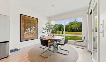 2104 Golfview Dr, Auburn, IN 46706
