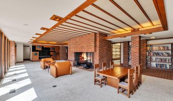 5140 Turtle Point Dr, Ann Arbor, MI 48105