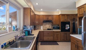 4105 Riverview Dr, Alma, MI 48801