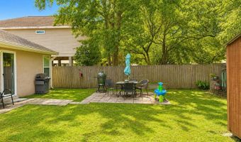 6195 W Forrest St, Bay St. Louis, MS 39520
