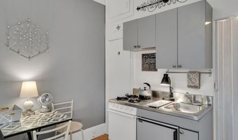 290 Commonwealth Ave 8, Boston, MA 02115