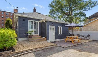 1005 Comstock St, Asbury Park, NJ 07712