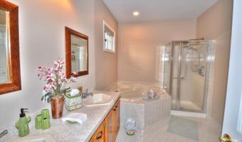 4 Symphony Ave, Bayville, NJ 08721