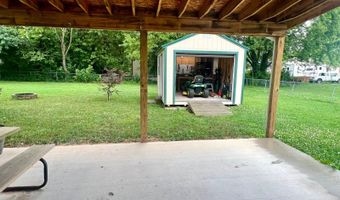 923 Rosemary St, Aurora, MO 65605