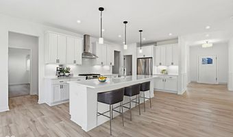 6882 Linden Woods Dr, Avon, IN 46123