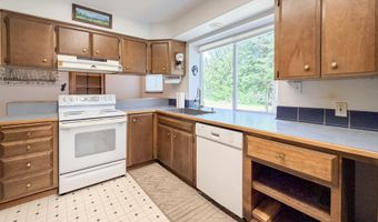 2015 THONI Rd, Addy, WA 99101