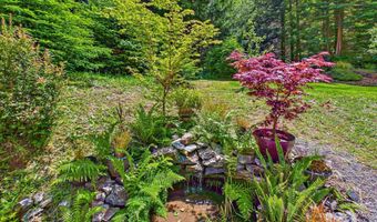 186 Lindholm Ln, Arcata, CA 95521