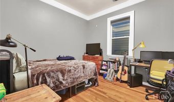 309 E Duffy St, Savannah, GA 31401