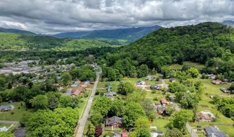 32 Aquone, Andrews, NC 28901