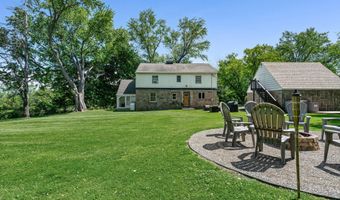 121 Maltbie Dr, Amsterdam, NY 12010
