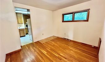 8238 Center Rd, Ashtabula, OH 44004