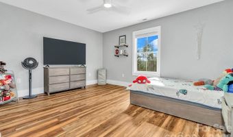 20 Phillip Ln, Arden, NC 28704