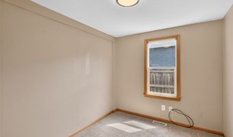 1133 Prairie St, Adel, IA 50003