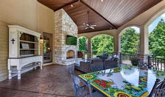 262 Dietrich Rd, Ballwin, MO 63021