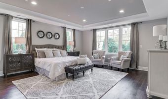 5700 TANGLEWOOD Dr, Bethesda, MD 20817