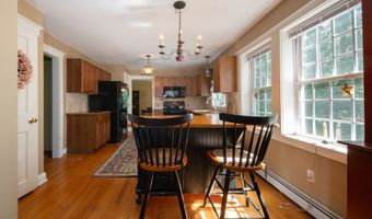 140 Ironworks Rd, Clinton, CT 06413