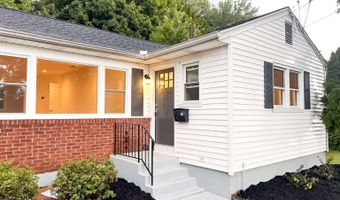 48 Oak Ridge Gate, Danbury, CT 06810